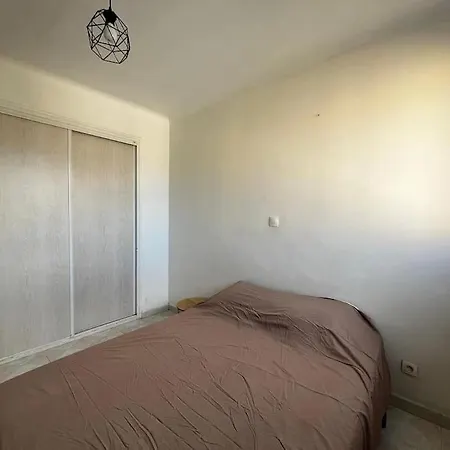 Apartment Avec 3 *